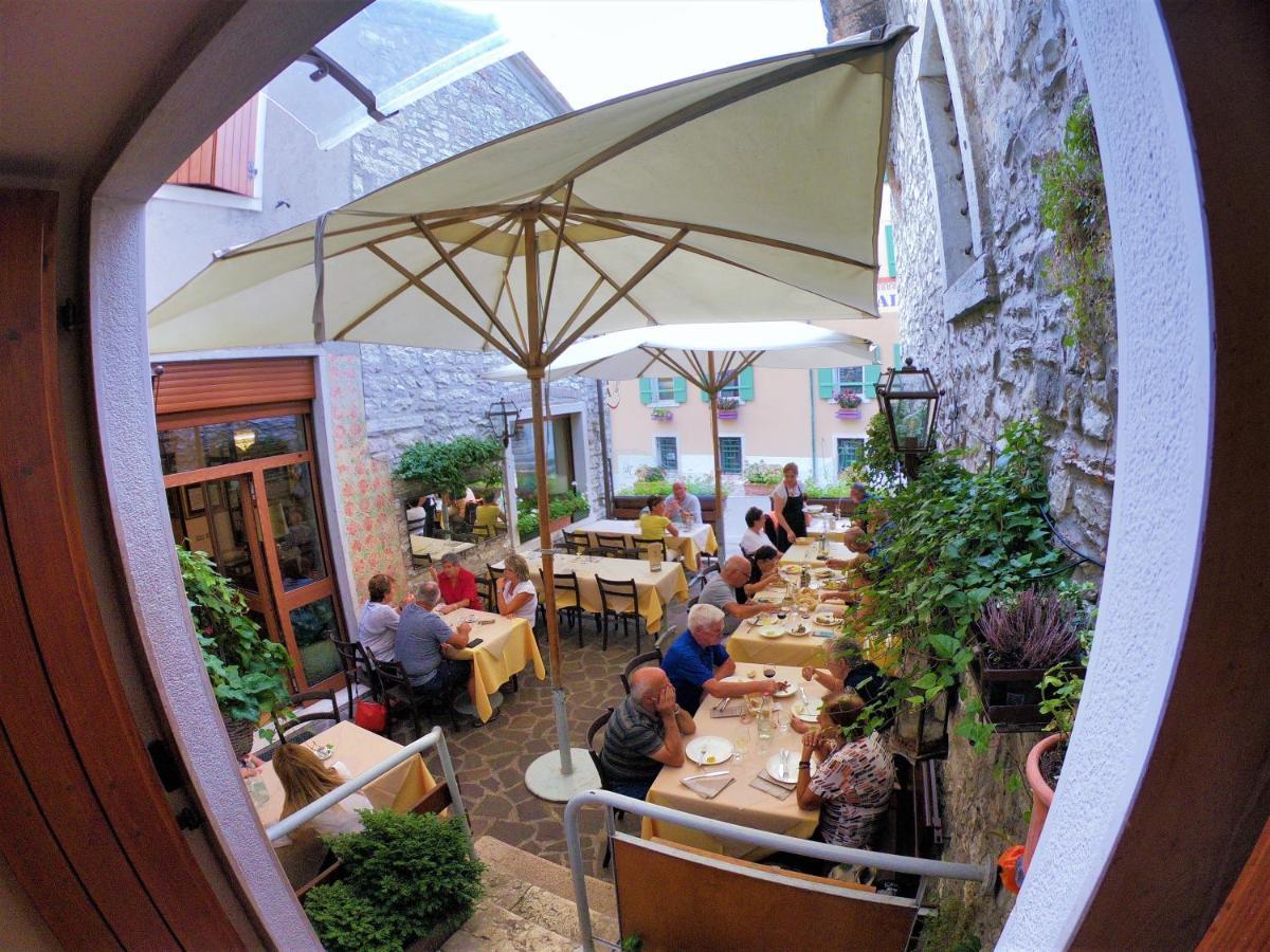 Albergo Speranza Spiazzi Di Monte Baldo Spiazzi Di Caprino Exterior foto